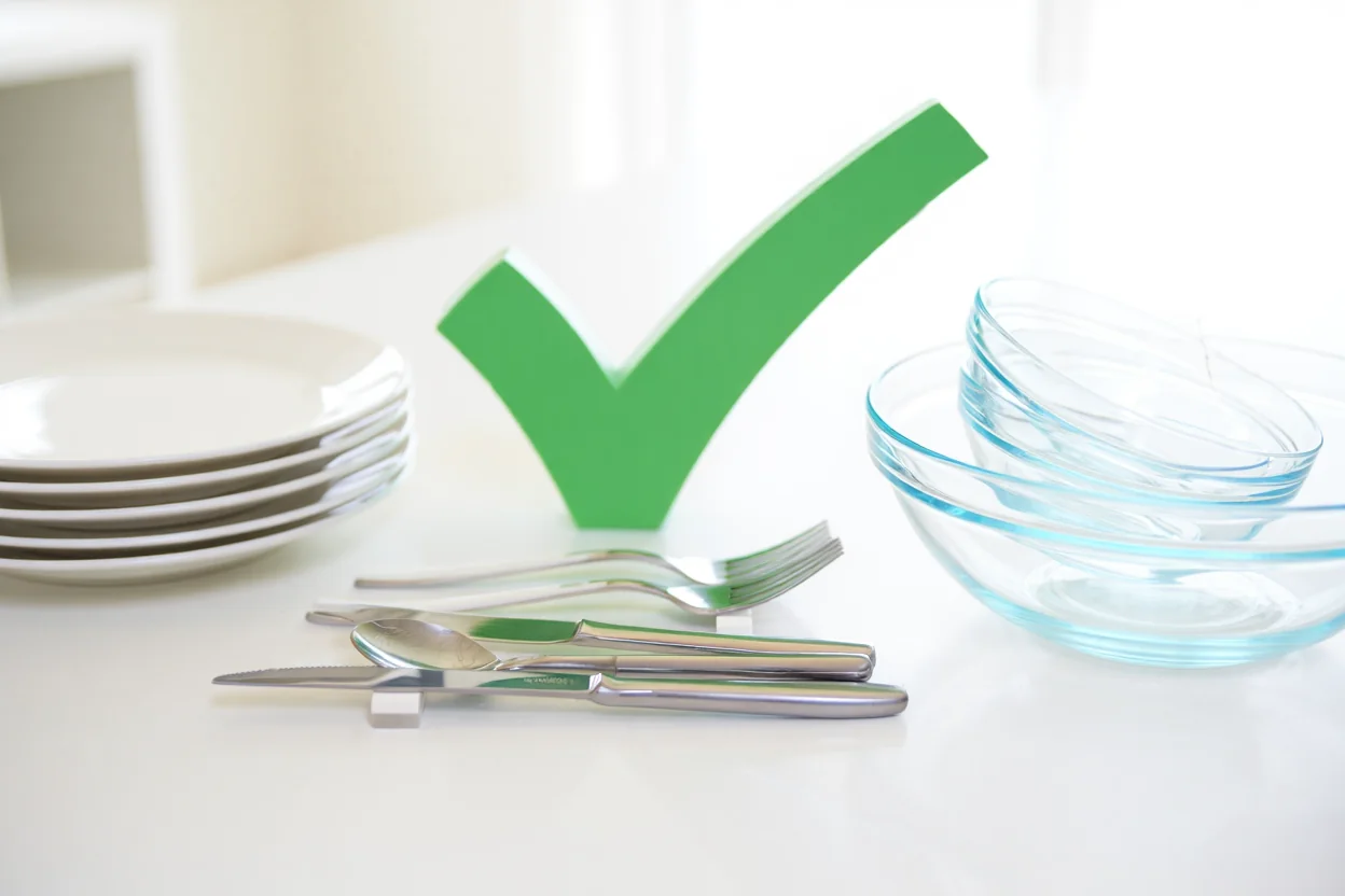 식기세척기 사용 가능한 그릇 - 코렐, 강화 도자기, 스테인리스